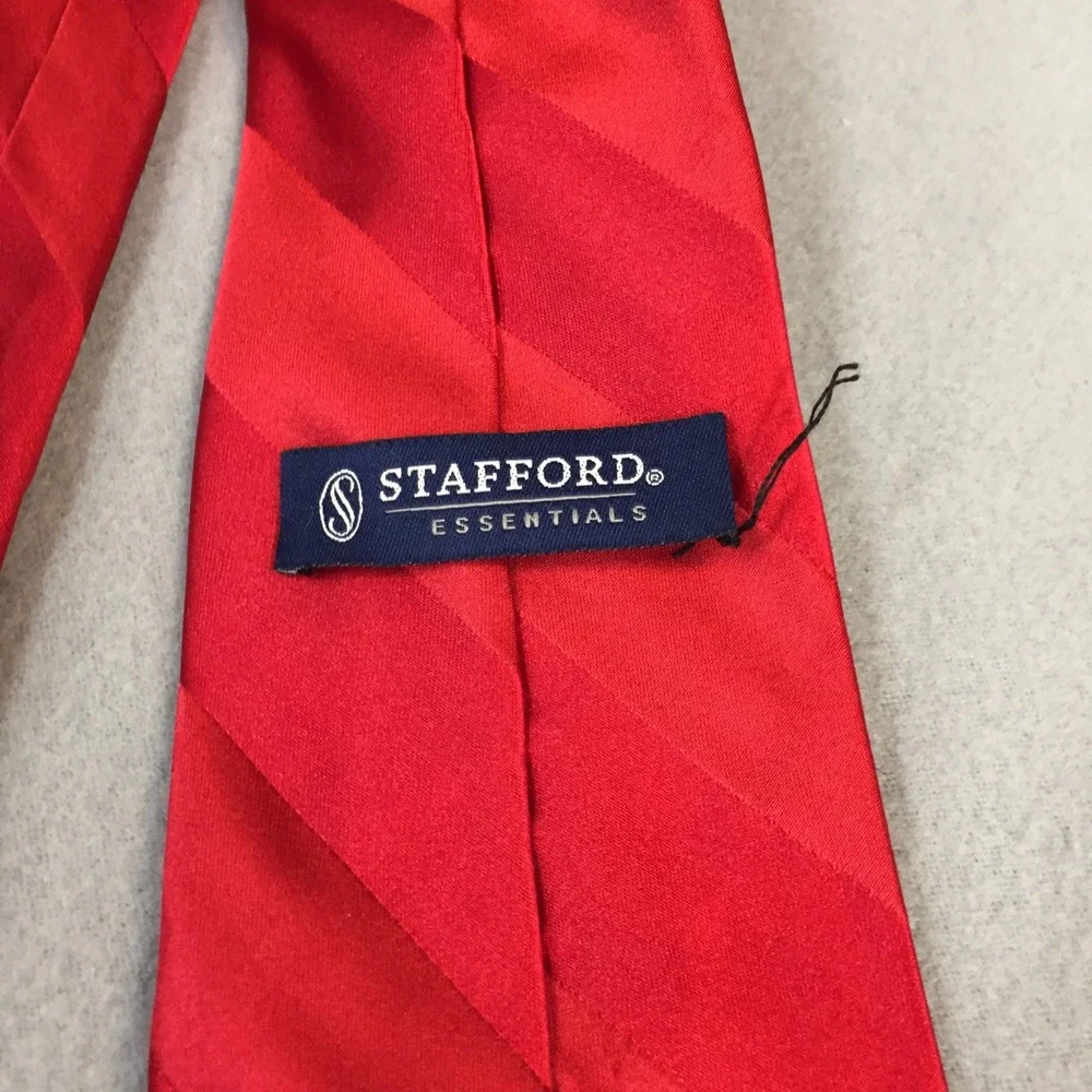Stafford‎ Essentials Mens Red Tonal Diagonal Striped Silk Blend Necktie Tie